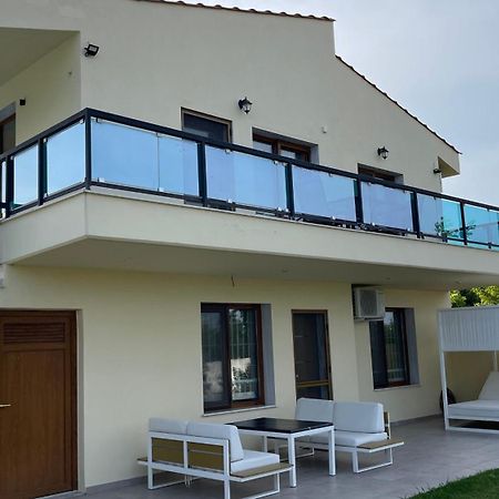 Serenity House Epanomi Bagian luar foto