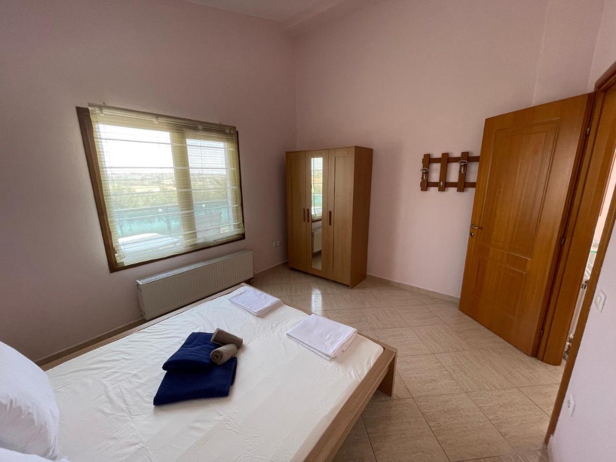 Serenity House Epanomi Bagian luar foto