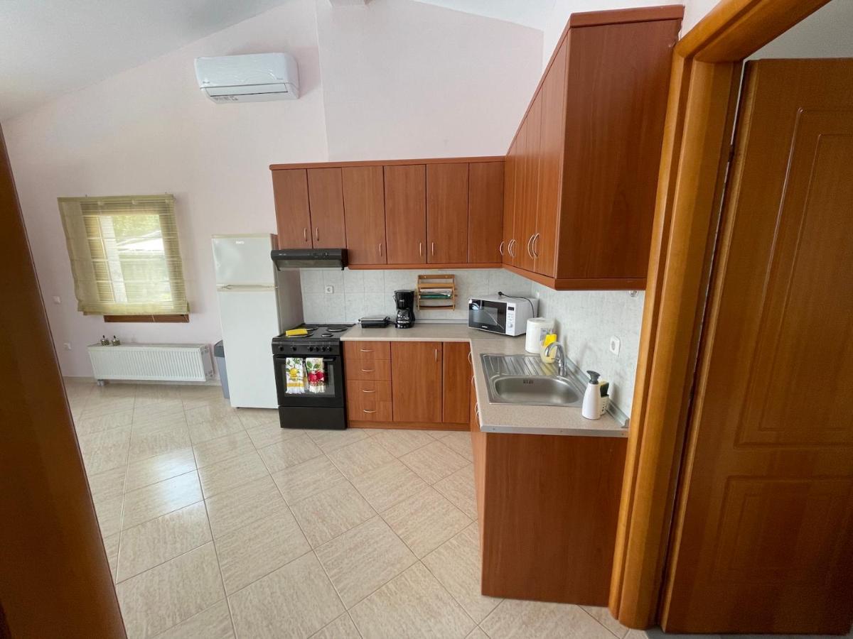 Serenity House Epanomi Bagian luar foto