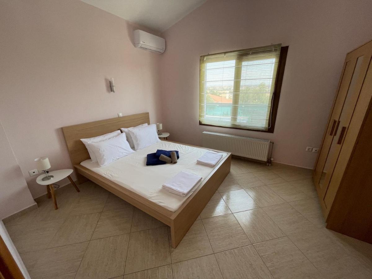 Serenity House Epanomi Bagian luar foto