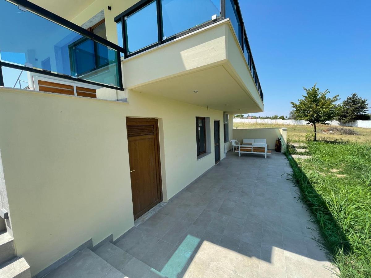 Serenity House Epanomi Bagian luar foto