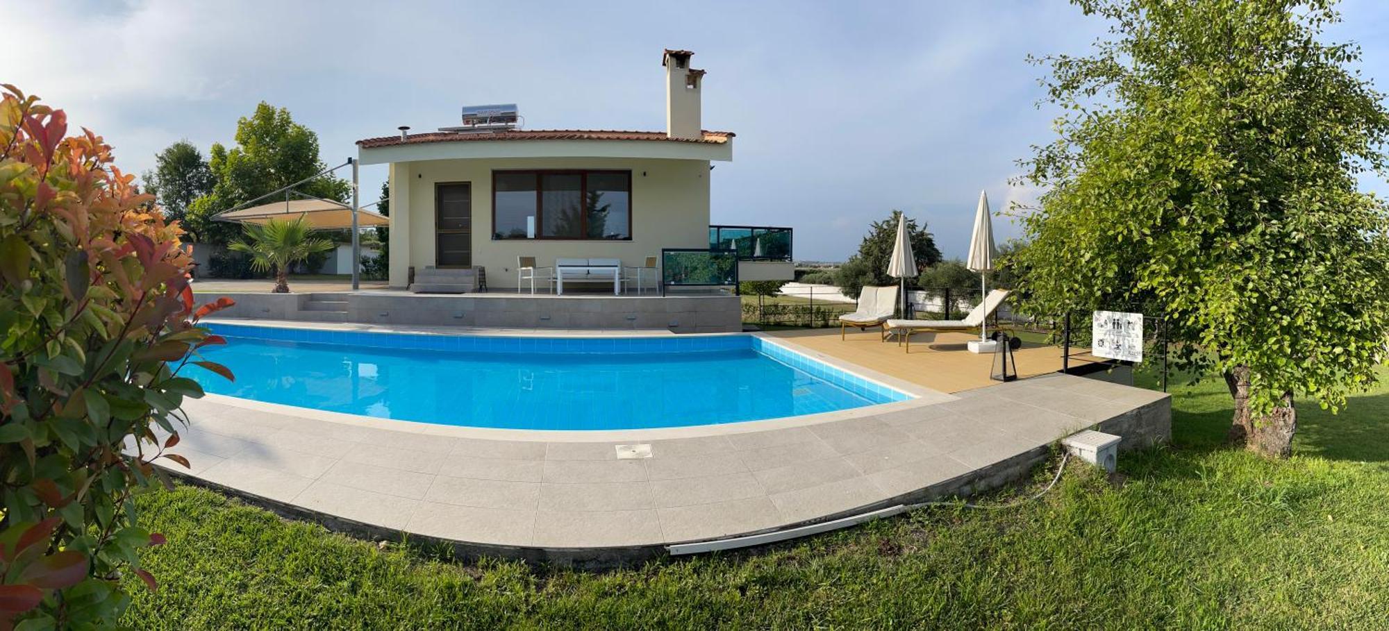 Serenity House Epanomi Bagian luar foto